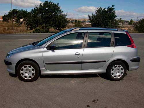 4 rent Car Chisinau, Moldova - Peugeot 206 sw2