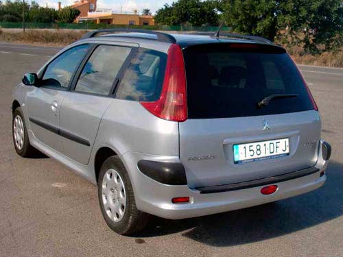 4 rent Car Chisinau, Moldova - Peugeot 206 sw3