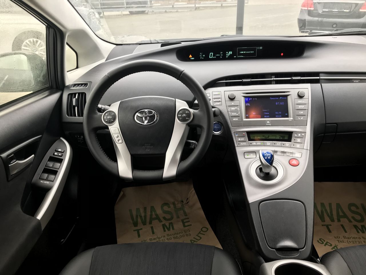 Toyota Prius -Masini la Procat Chisinău Ieftine3