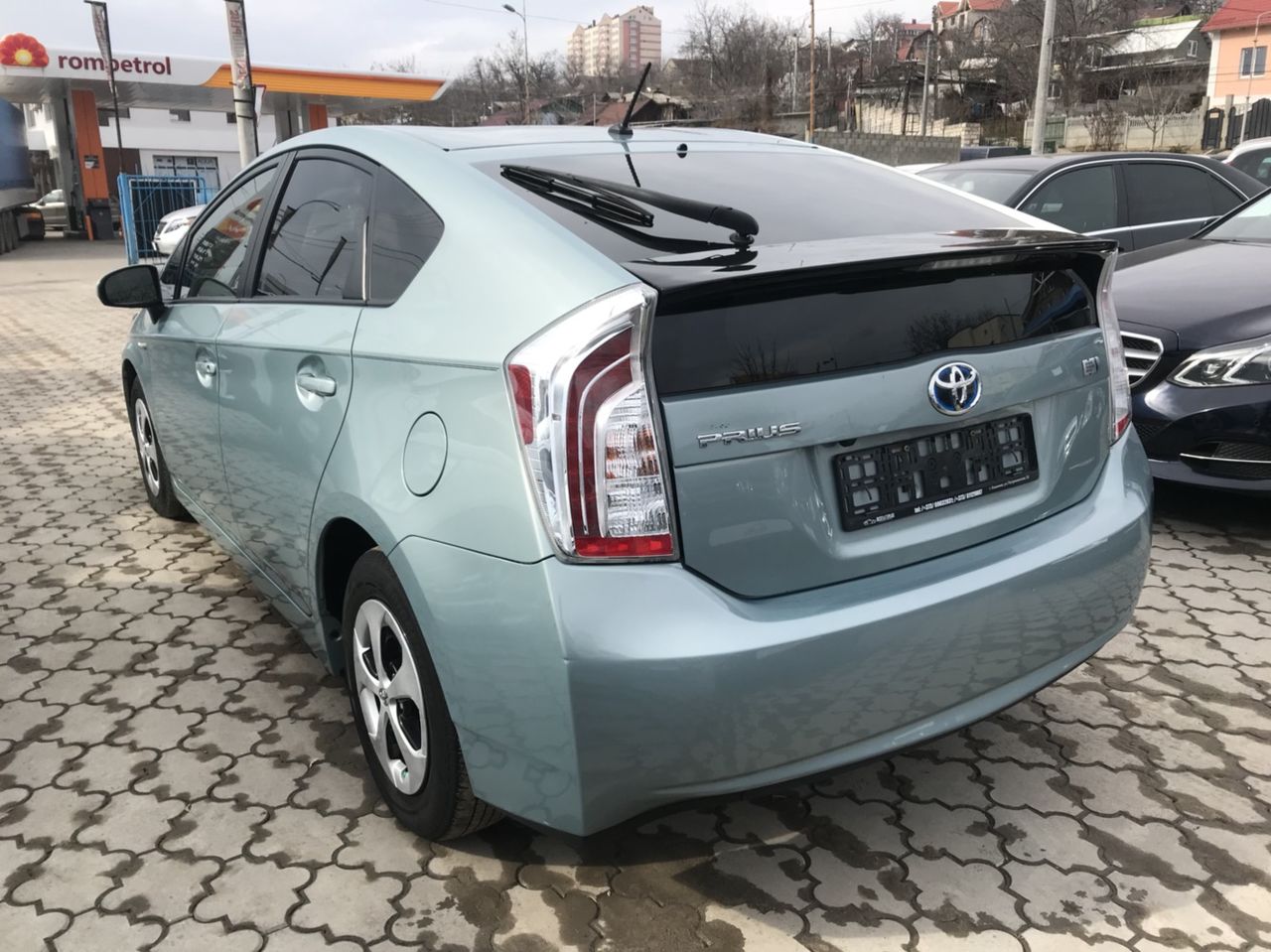 Toyota Prius - Аренда в Кишинёве, Молдове2