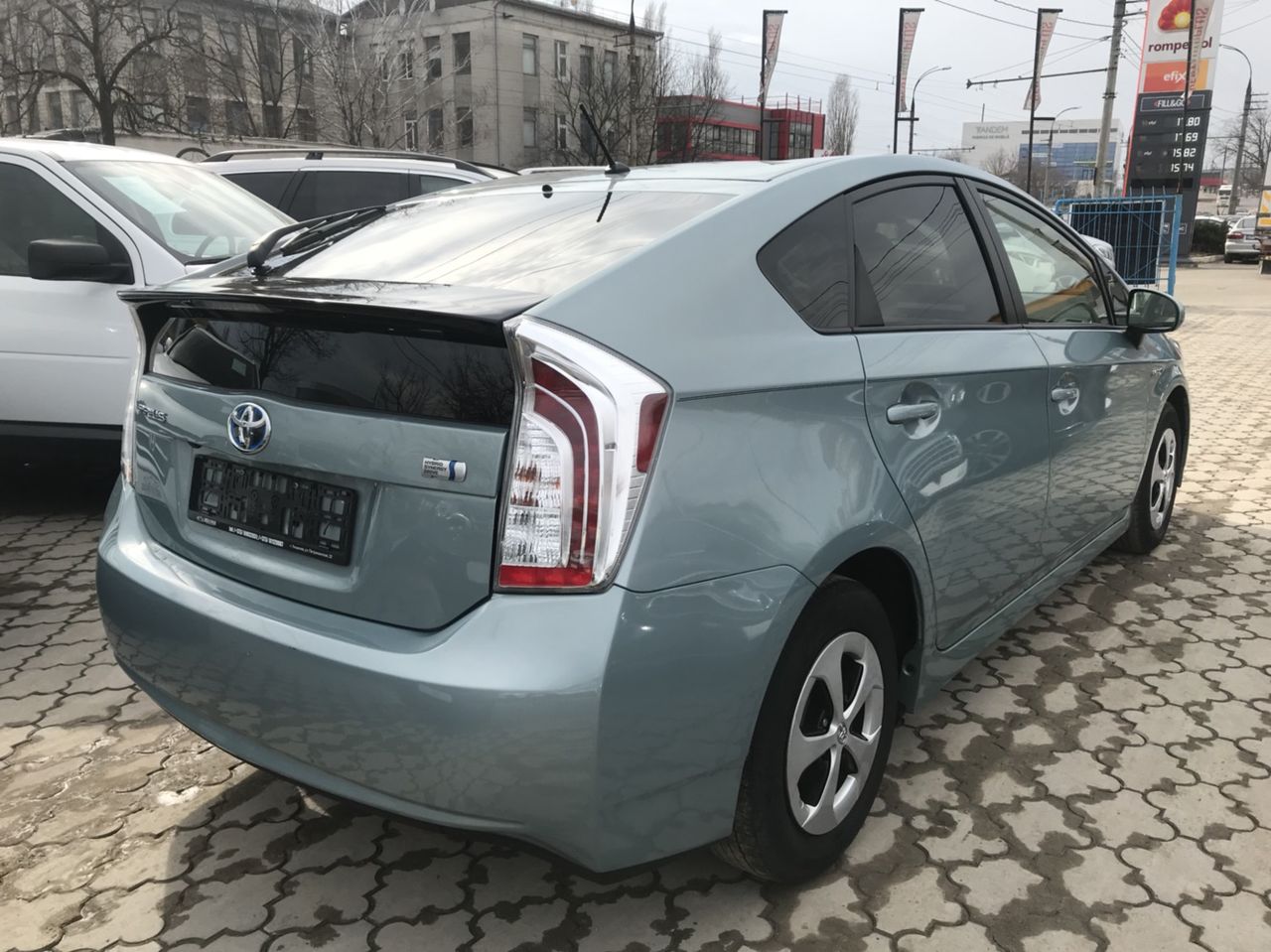 Noleggio Auto in Moldova, Chisinau - Toyota Prius1